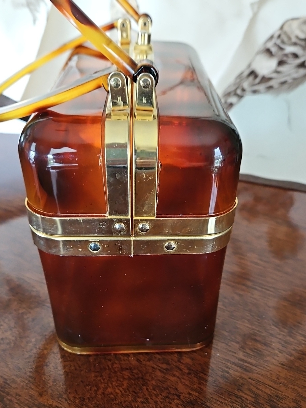 Vintage 1970s French Tortoiseshell Lucite Trunk Purse Amber/Brown - Gold Trim - Picture 4 of 16